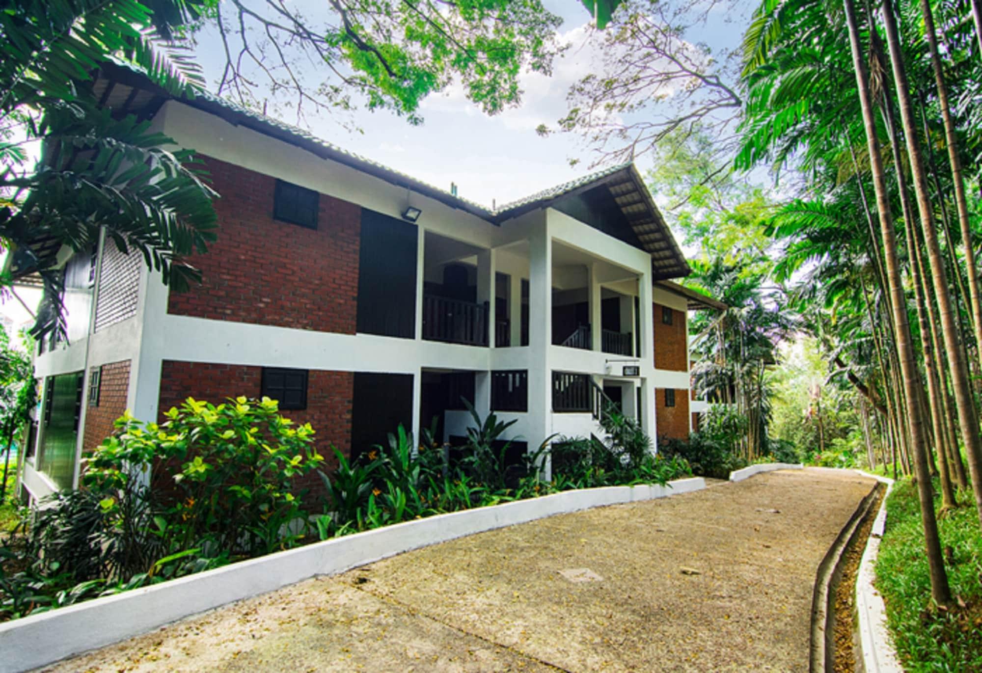 Mines Beach Resort Hotel Seri Kembangan Exterior photo