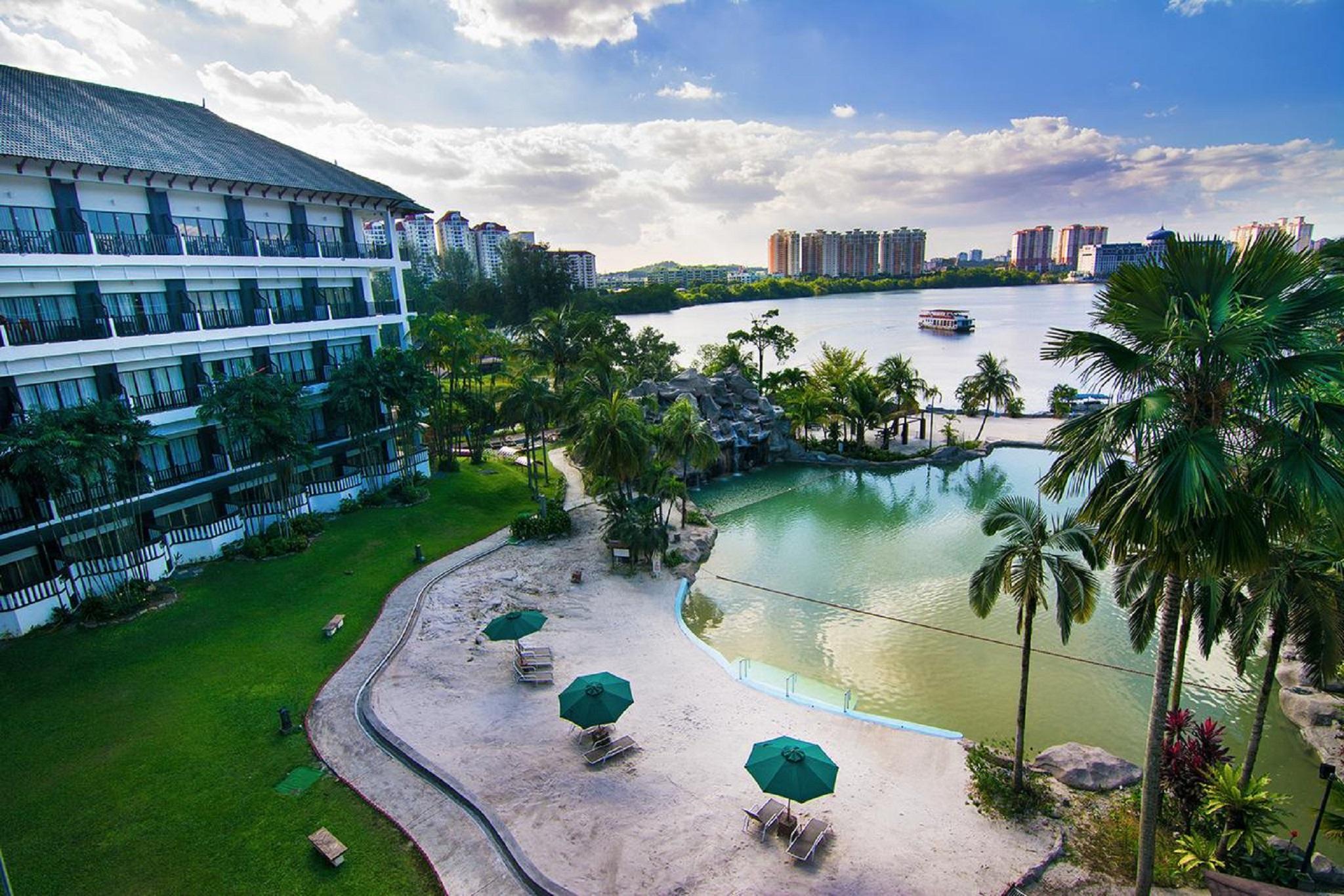 Mines Beach Resort Hotel Seri Kembangan Exterior photo