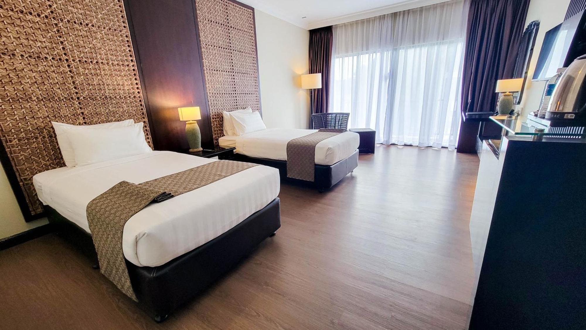 Mines Beach Resort Hotel Seri Kembangan Exterior photo