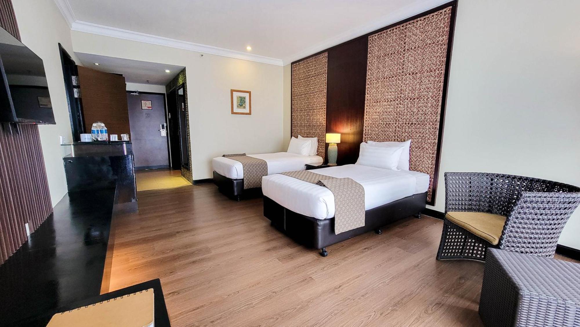 Mines Beach Resort Hotel Seri Kembangan Exterior photo