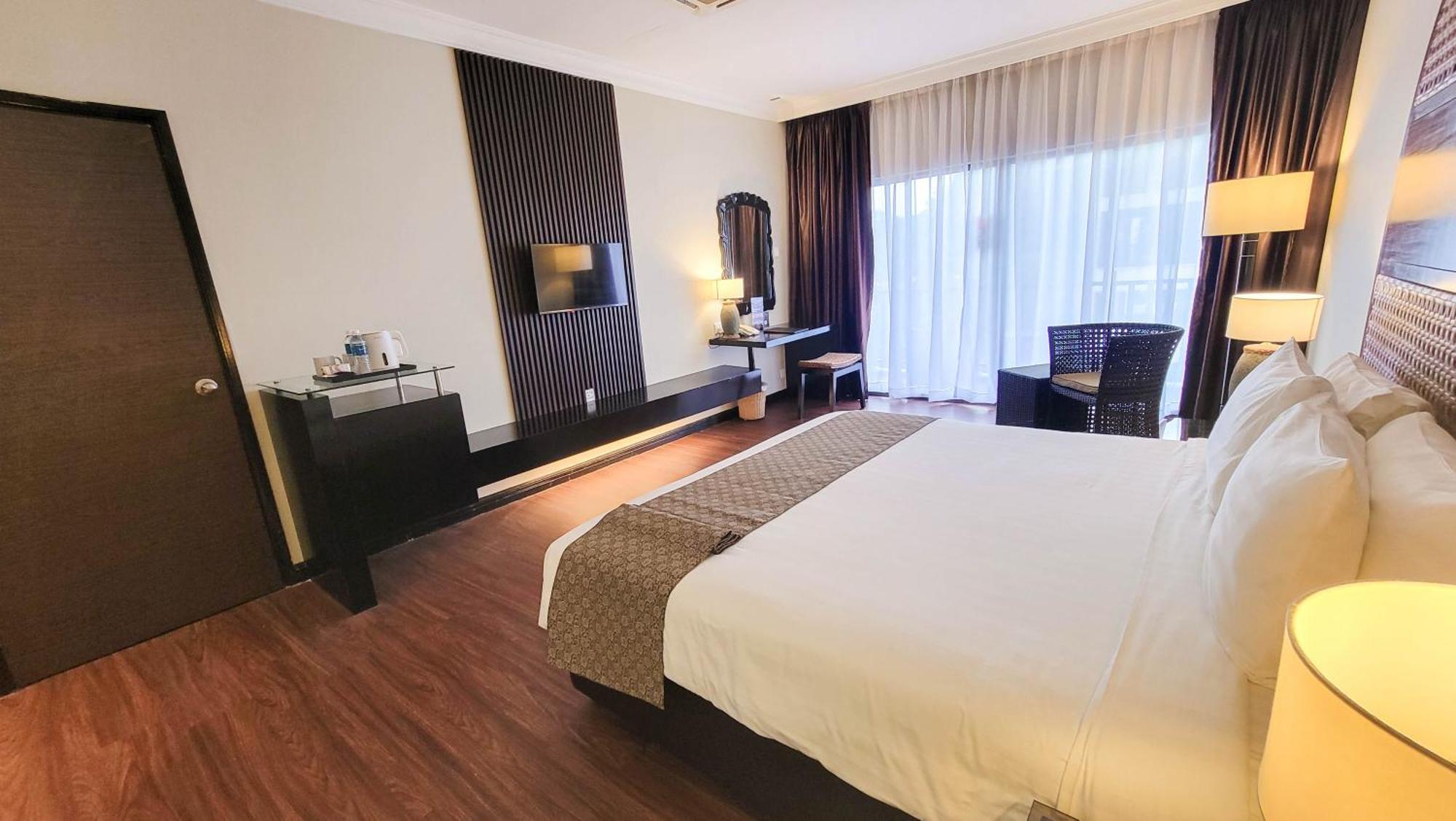 Mines Beach Resort Hotel Seri Kembangan Exterior photo